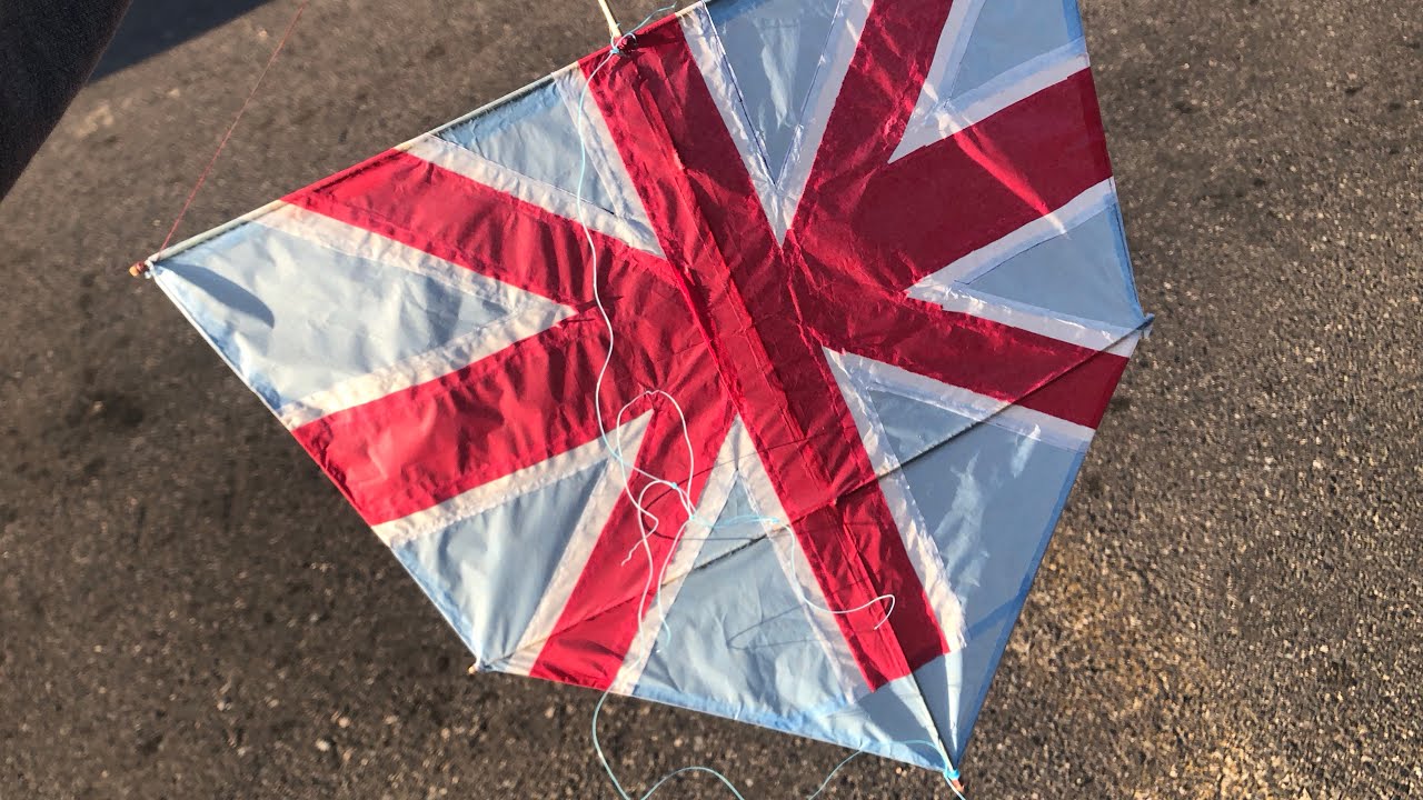 Quinta feira eu de rolê com pipao rabiola gigante tava muito vento show pra empinar #Shorts 