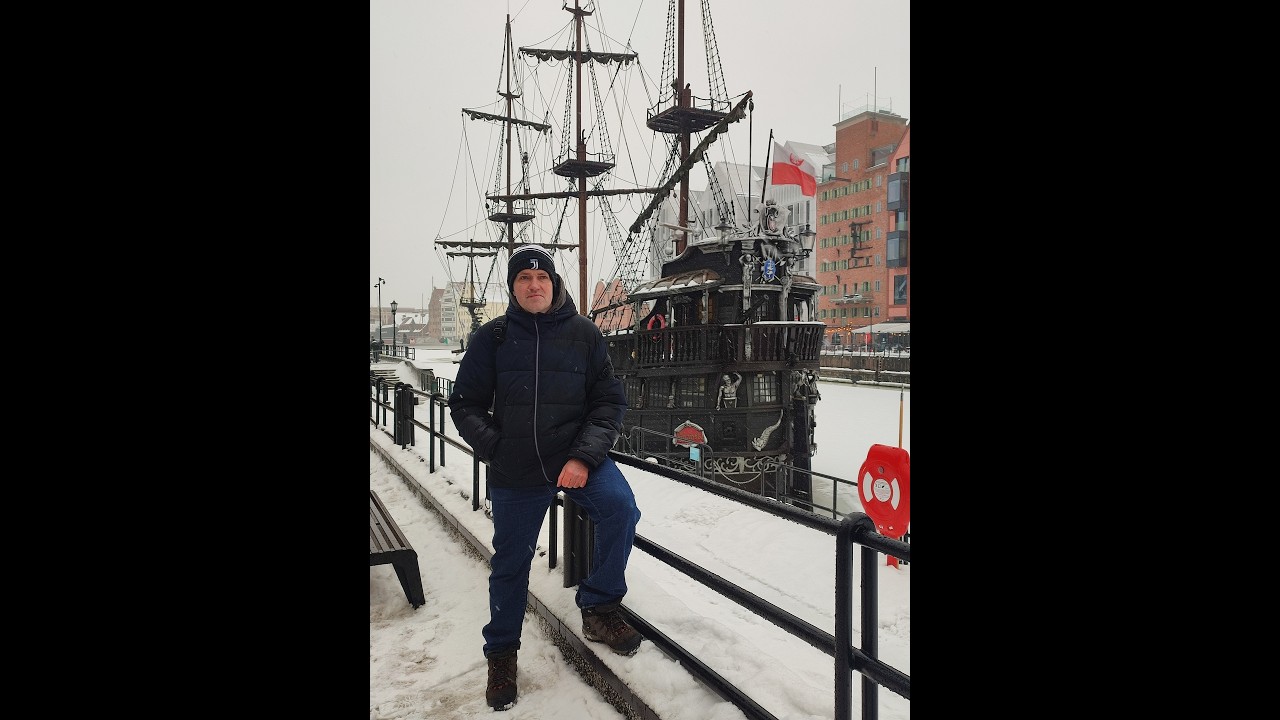 Гданьск улица мариацка Gdańsk Brama Mariacka. Ворота Святой Марии.Черная Жемчужина. Black Pearl Ship