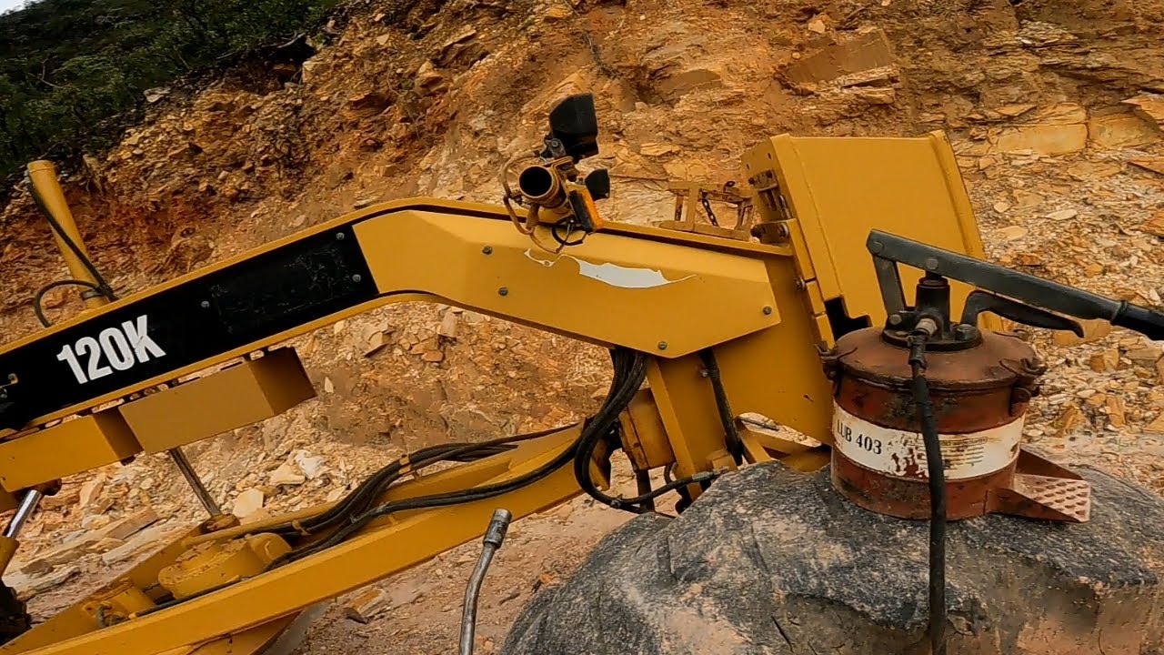 Lubrificaçao da motoniveladora Cat 120k