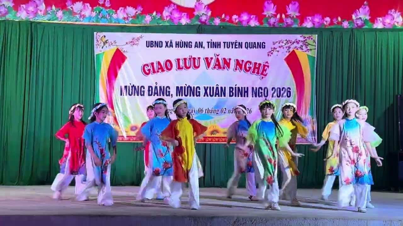 Trang phục Linh Quý tiểu học HA