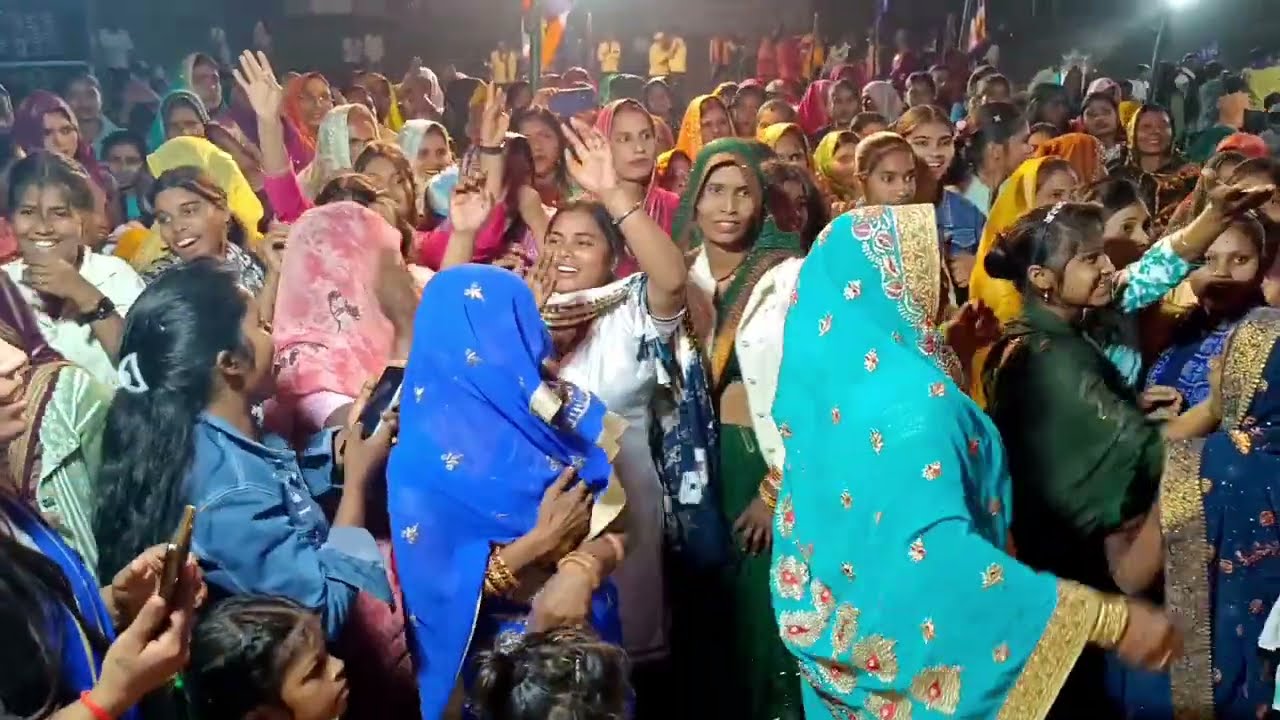 # दया बोलो मां भीमा के छैया की# सुपर बुद्ध बंधना#ग्राम पुरवा तरा सहार में सुंदर प्रस्तुति देखना ना