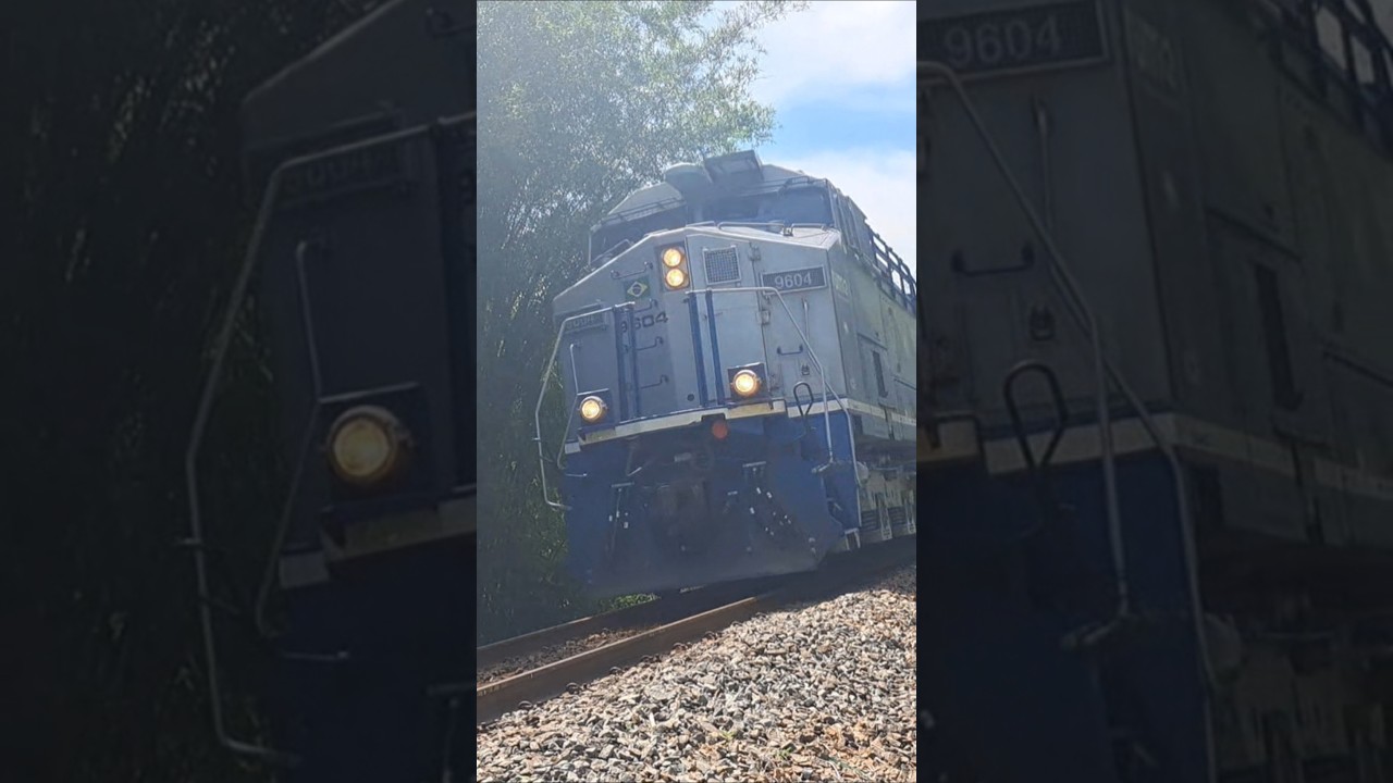 Locomotiva GE ES44ACi e locomotiva GE AC44i 