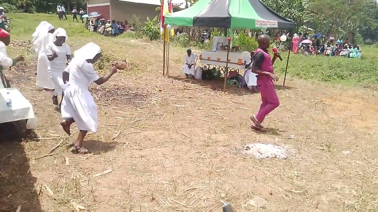 tramentors mama Beatrice send off