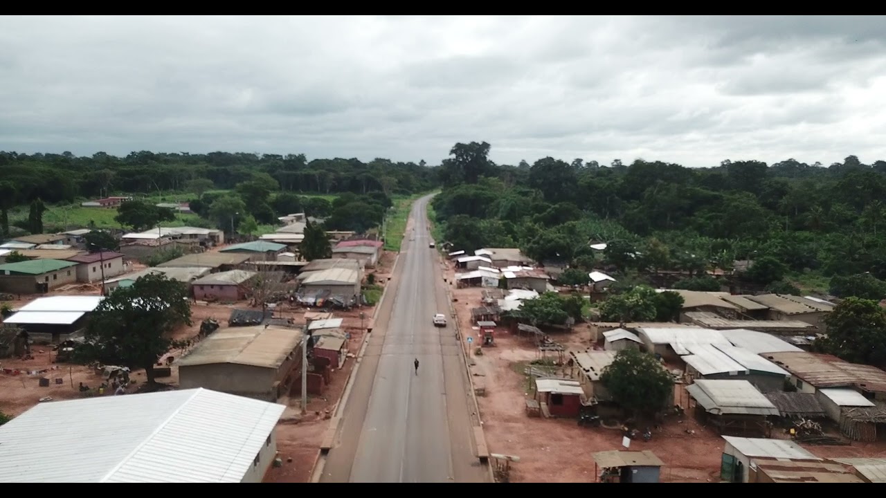 Lomokankro - le village