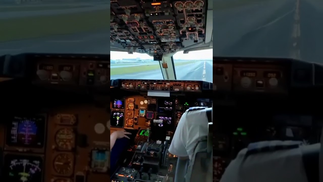 Boeing 767-300ER Take-Off, Cockpit View.