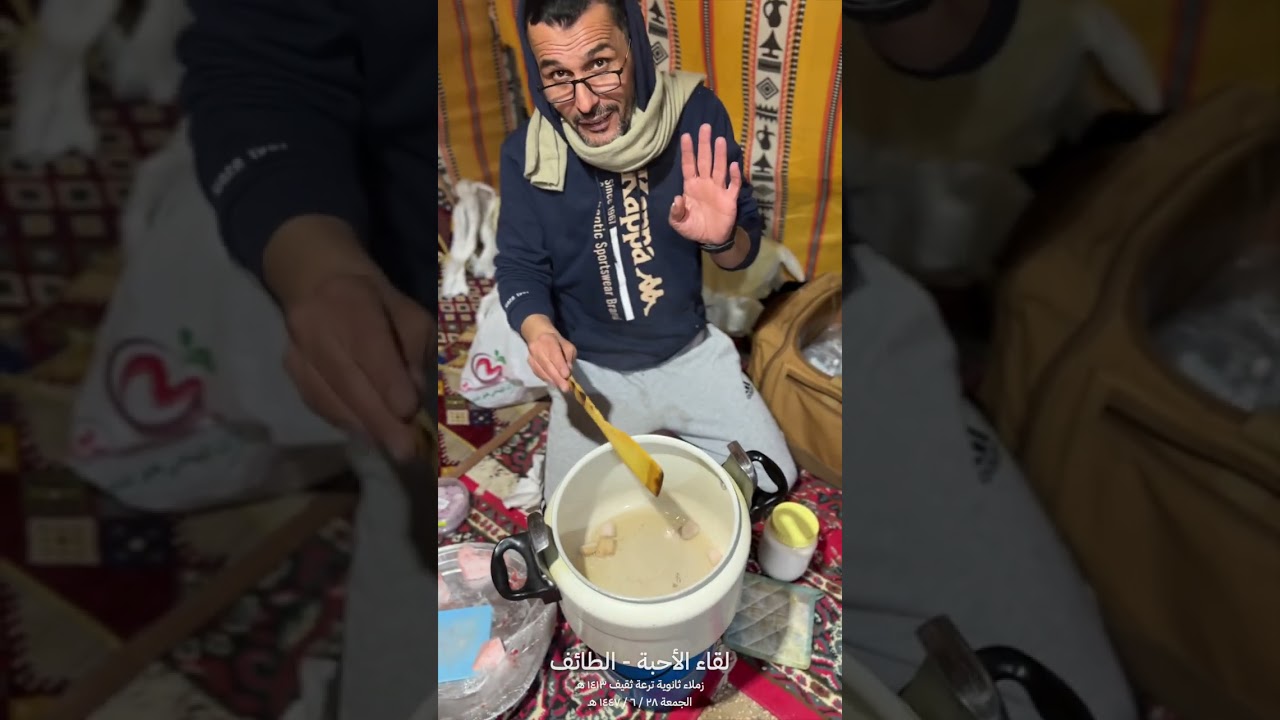 لقاء الأحبة - بعض زملاء الثانوية بترعة ثقيف ١٤١٣هـ