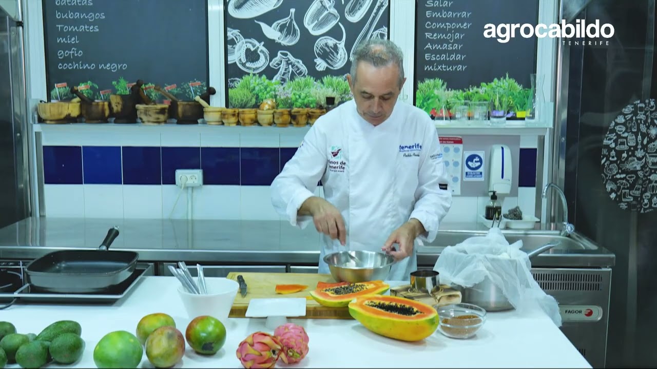 Recetas de Tenerife - Queso de cabra con papaya fresca y liofilizada por el chef Pablo Pastor