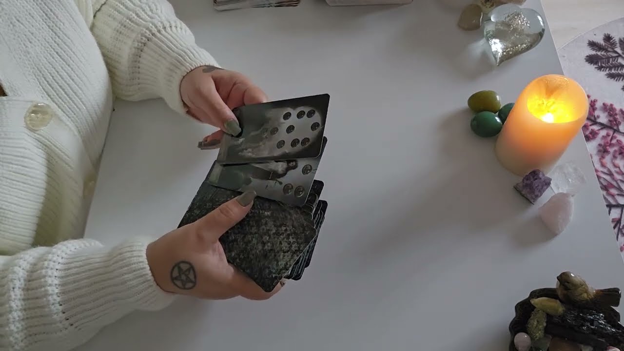 ❣️ Onda hangi duyguyu tetikliyorsun⁉️ #aklımdakikişitarot #tarot #expartner #partner #sevgili 