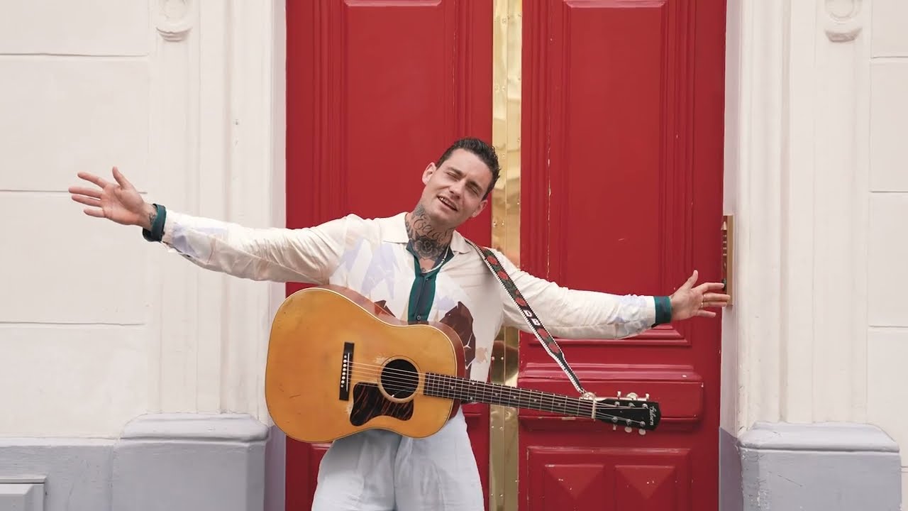 Douwe Bob - I Believe (Official Video)