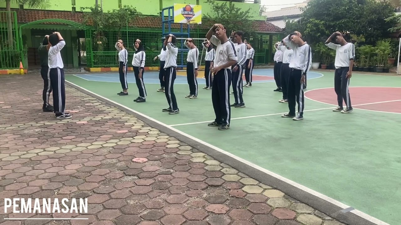 Praktik Mengajar “Dribbling Sepak Bola” PPG Prajabatan Gelombang 1 2022 PJOK UNJ - M. Anggie Haryesa