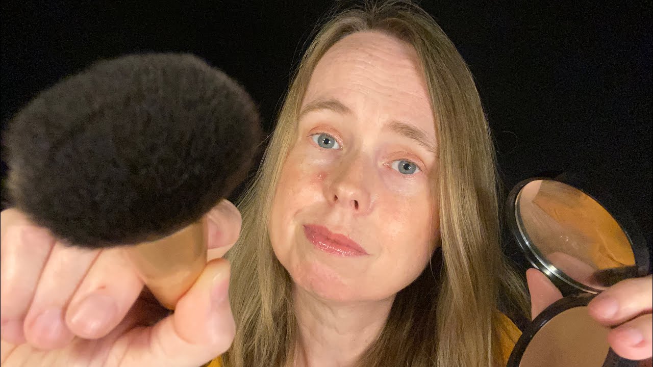 ASMR ~ DEZE ‘GEZELLIGE` BUURVROUW DOET JOUW MAKE-UP ROLE PLAY | ASMR Nederlands