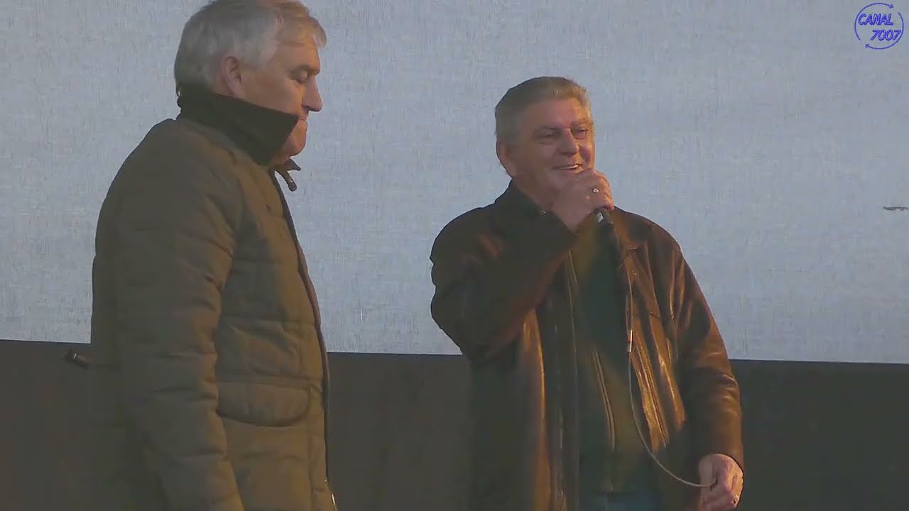 Desgarrada: Domingos da Soalheira e Batista de Guimarães. Pereirinha da Lixa na concertina.