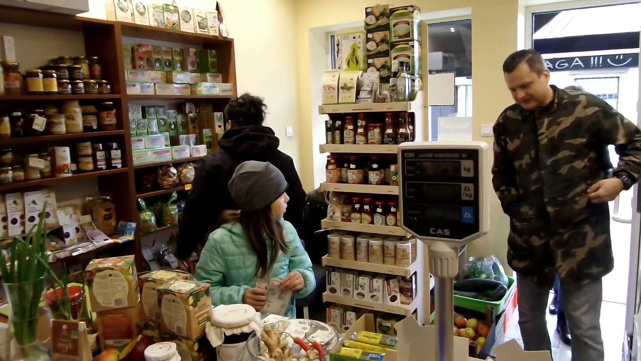 EKO STACJA   stacjonarny sklep Pruszczańskiej Kooperatywy Spożywczej już otwarty