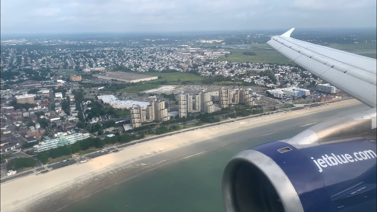 jetBlue A320 Landing at Boston-Logan International Airport