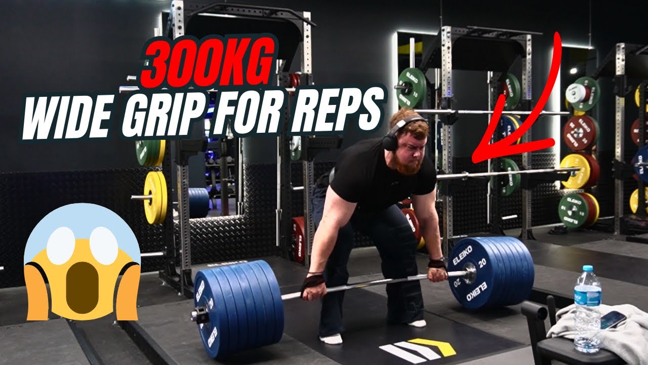 DEADLIFTING 300KG FOR REPS (snatch grip)