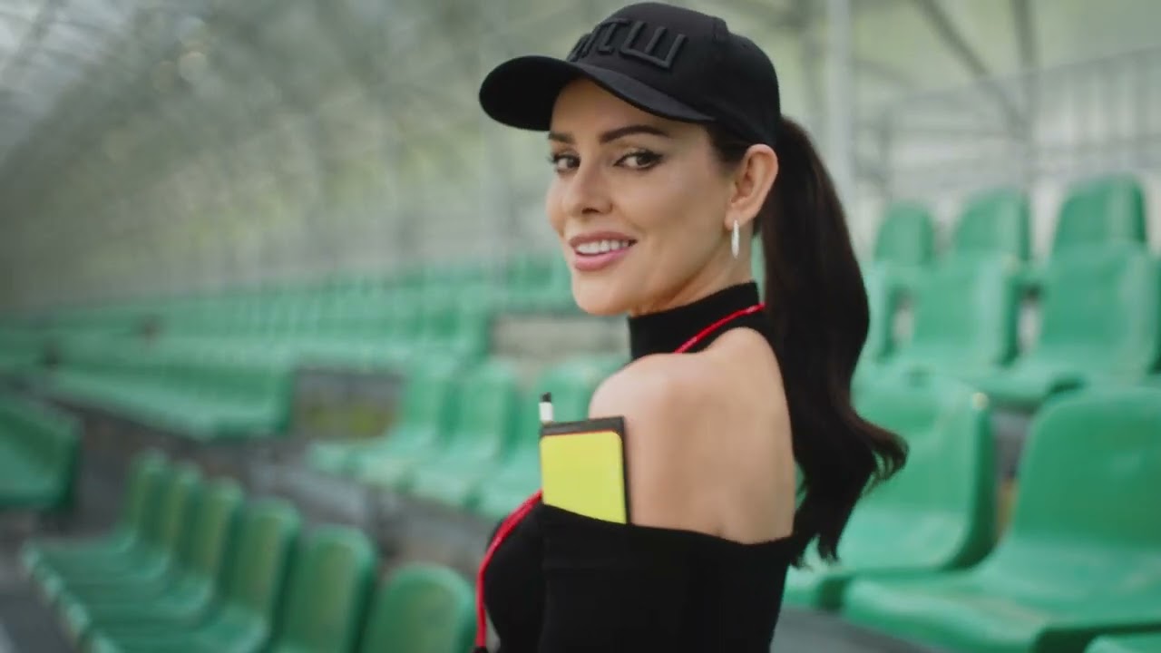 DOROTA GARDIAS - FUTBOLOWY BAL