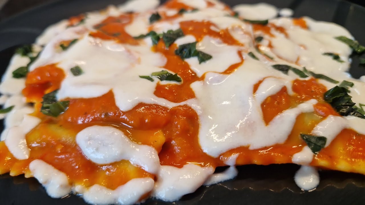 Ravioli Pomodoro Basilico e Parmigiano. Il lusso dei piatti poveri.