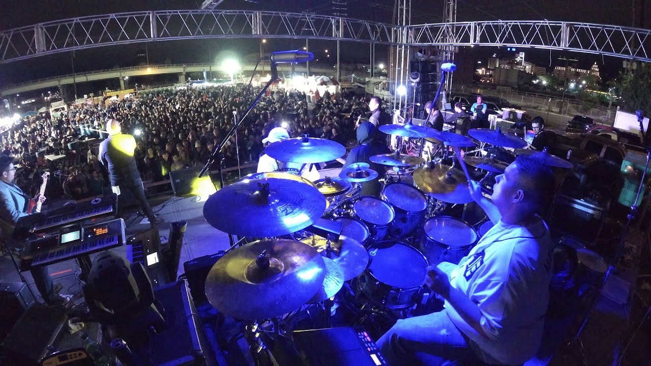 Jay Perez / Aaron Holler 