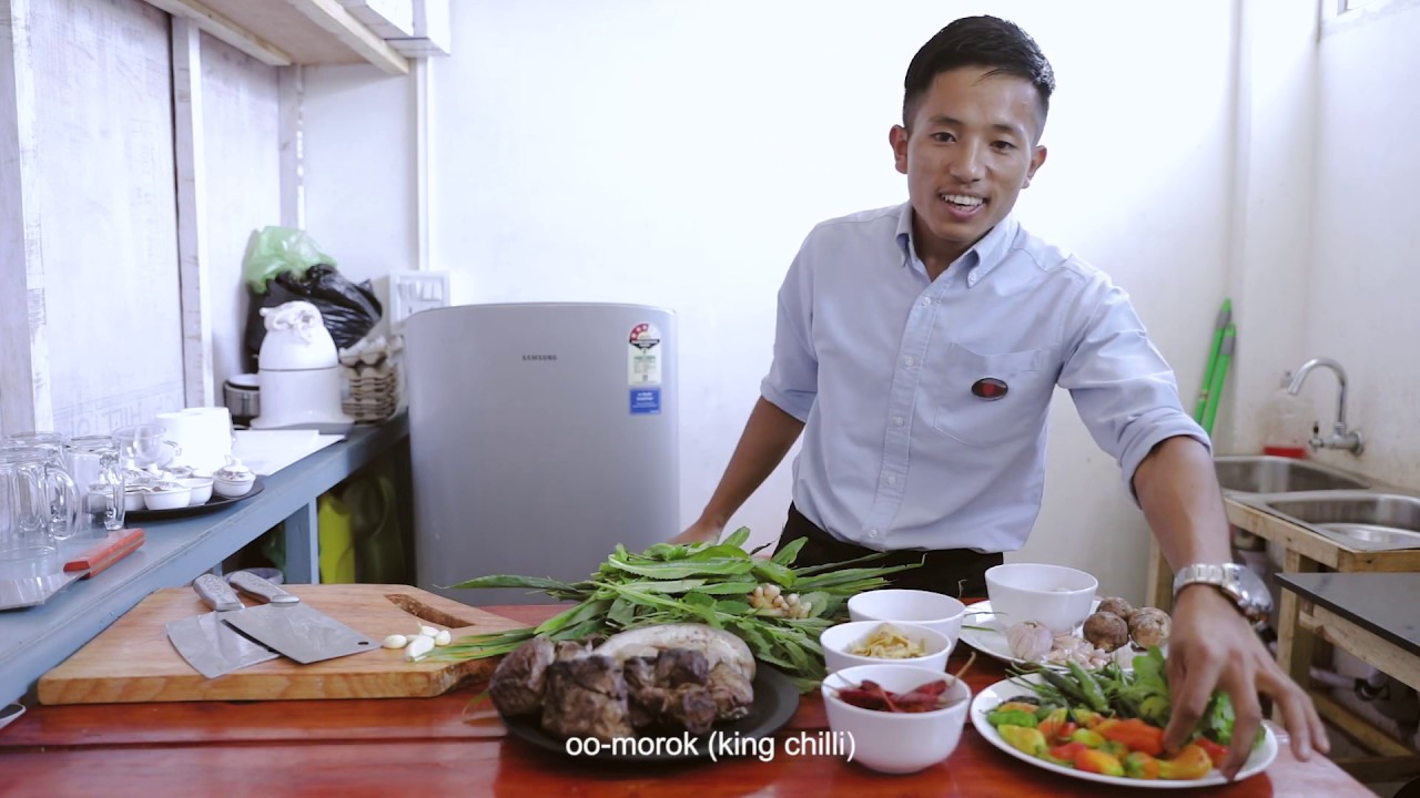 SMOKED PORK WITH BAMBOO SHOOT AND SOYBEAN & SMOKED PORK WITH YAM