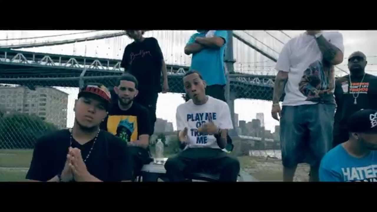 En La Calle  Focus, Lawrentis, Red Eyes El Bandilero, Yulian La Demencia & Barber Viernes 13 )