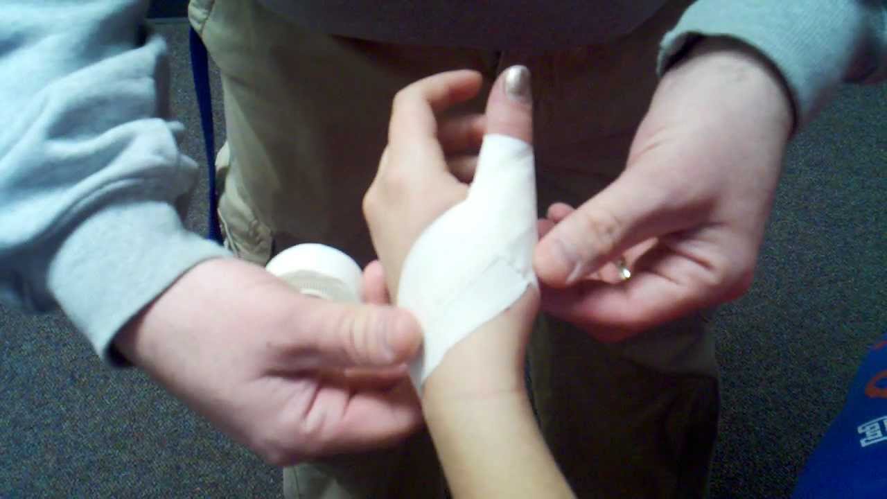 HF AT Aides- How to Tape a Thumb