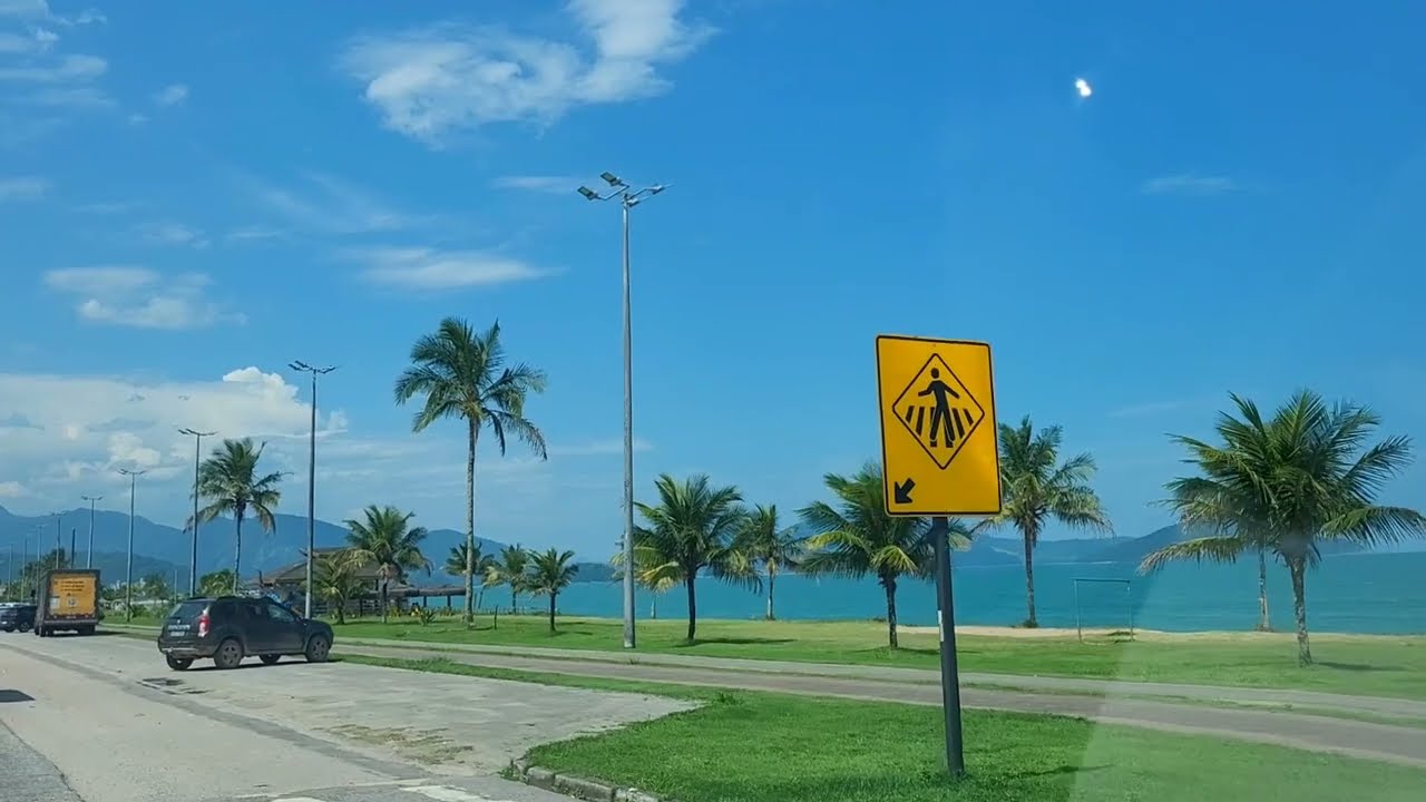 Como é a Praia Massaguaçu em Caraguatatuba