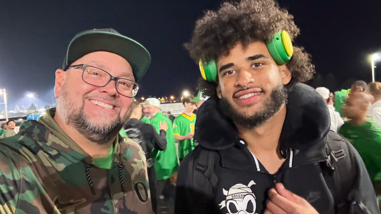 Oregon QB Dante Moore is Retuning to the Ducks for "One Moore Year"