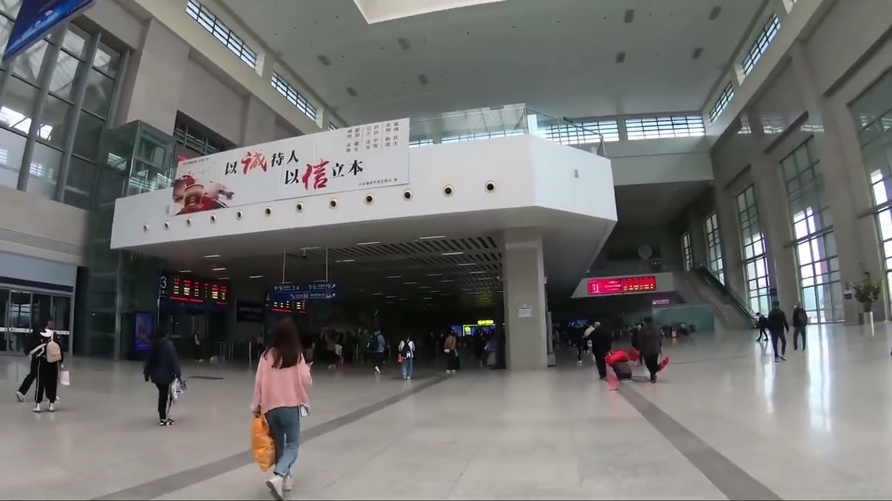 福建省福州市，上午9点05分，福州南站真实现状 #福建 #福州