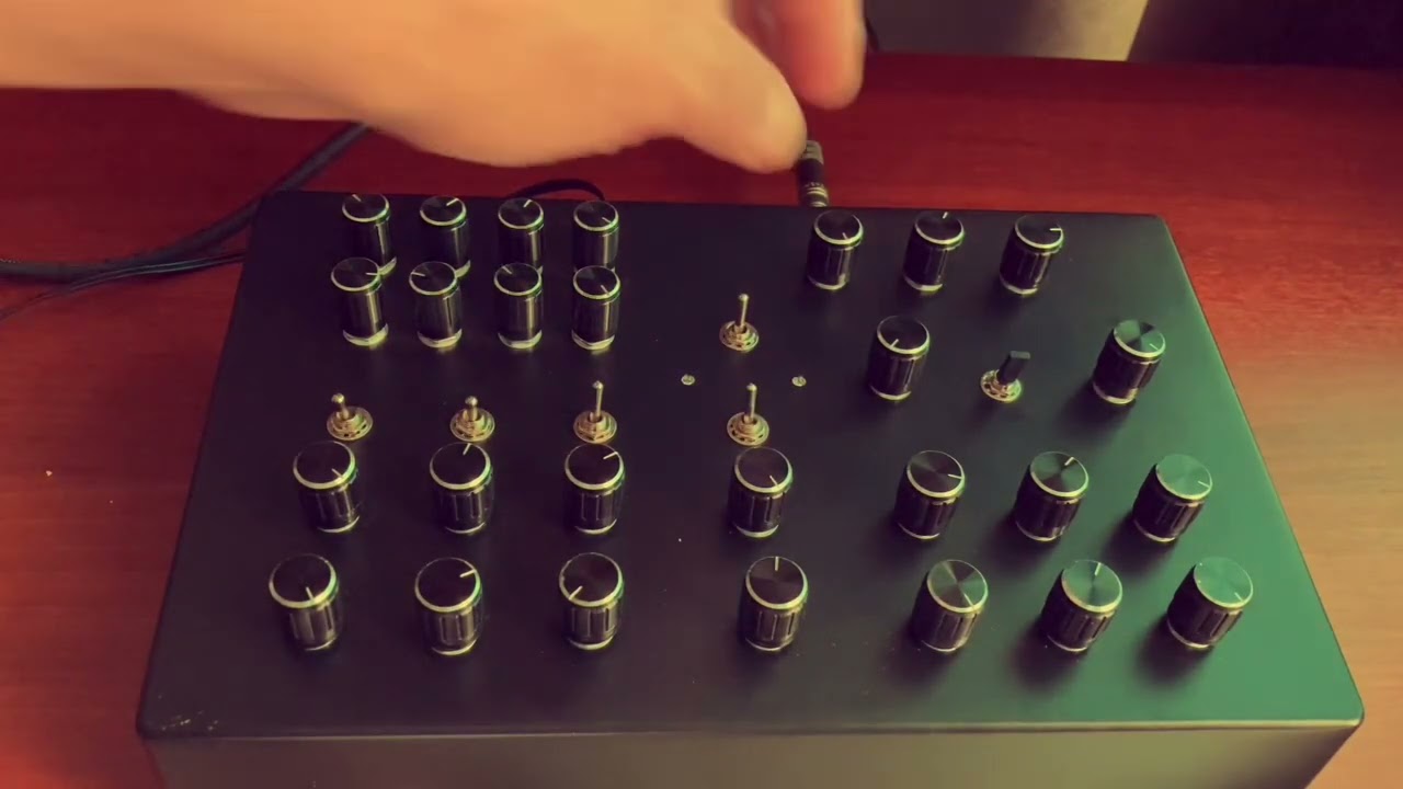 DARK MATTER DRONE/NOISE SYNTH by LEFTY’S SOUND LAB.improvisation