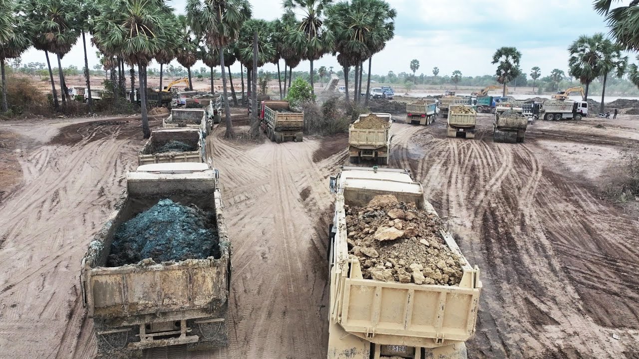 EP5 Fantastic The Project Going Faster Super Backfill Raising Truck Moving Dirt KOMATSU D60P, D60PX