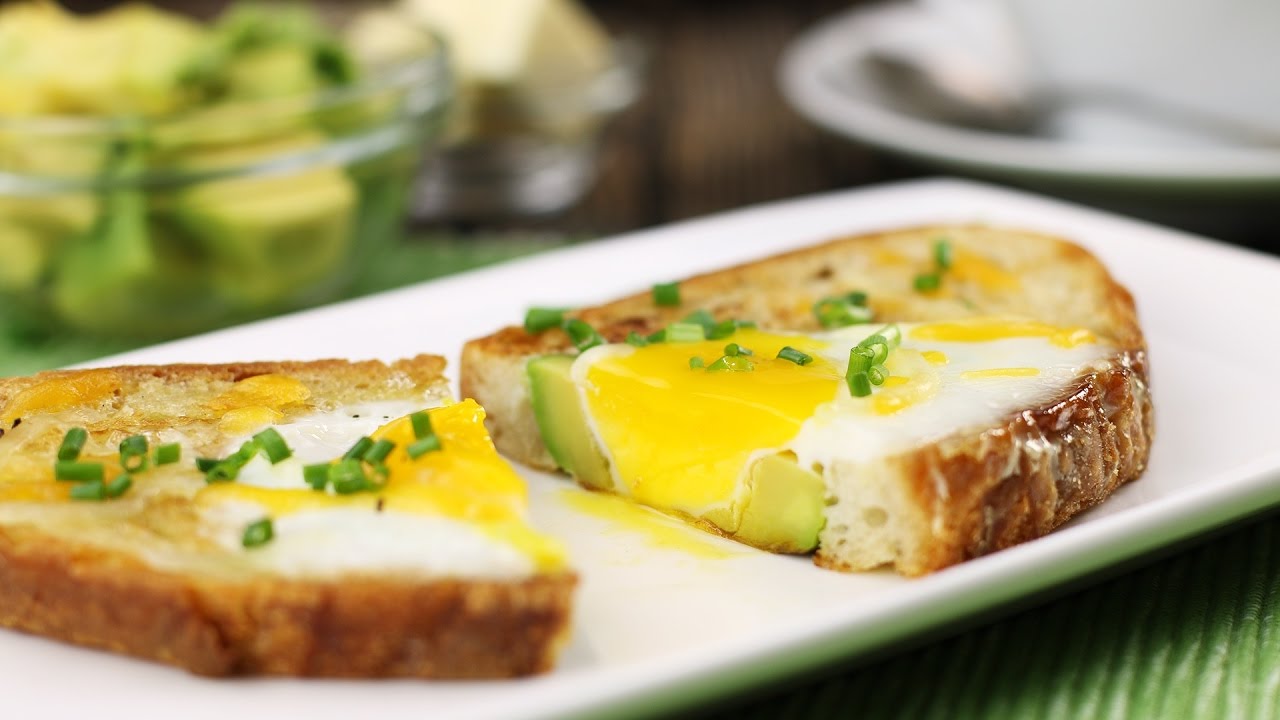 Geniaal ontbijtidee: Avocado Toast met Spiegelei