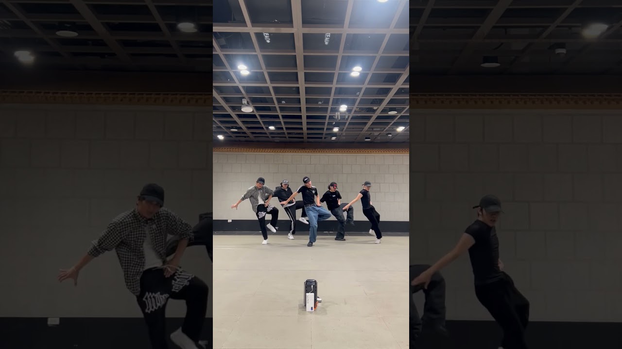 I&rsquo;mma be YOUR IDOL! 🖤☠️ #KPOPDEMONHUNTER #SAJABOYS #YourIdol #사자보이즈