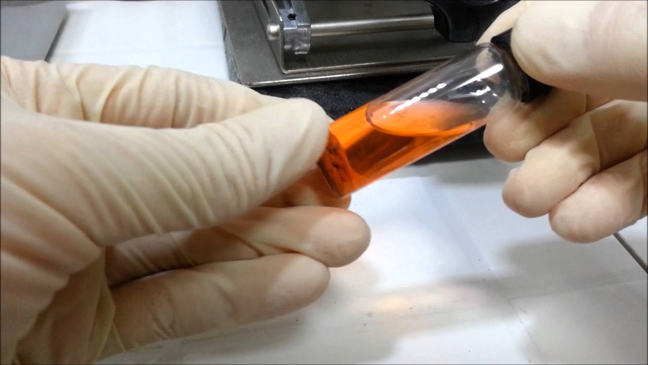 Chemiluminescence of oxalyl chloride