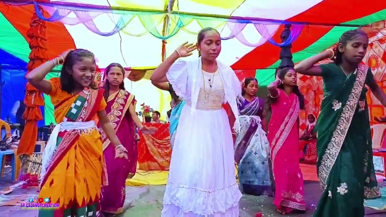 ଯୀଶୁ ତୁମ ନାମ ଗାଇବାକୁ ଭାରି ଭଲ ଲାଗେ || NEW ODIA CHRISTMAS DANCE VIDEO || MUNNI RANI DIGAL || #LADANGI.