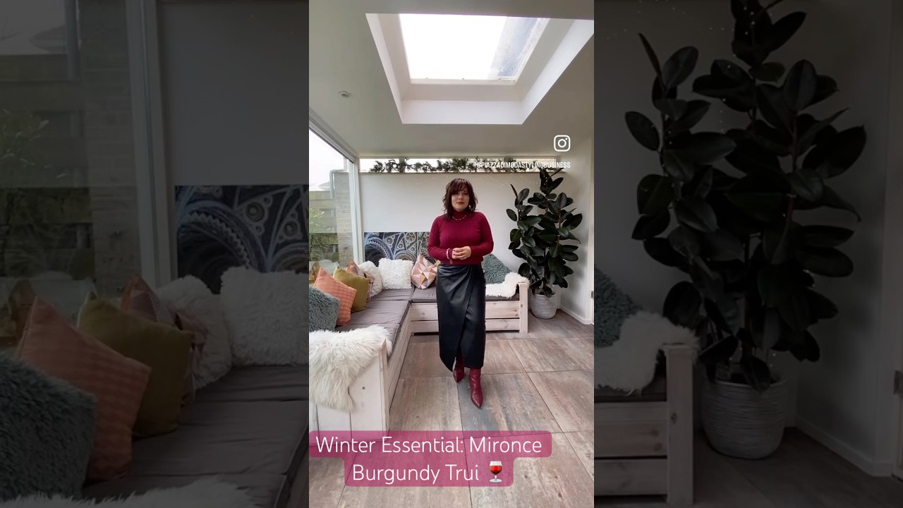 🍷Winter Essential: Mironce Burgundy Trui 🍷Nu verkrijgbaar in onze webshop ❤️