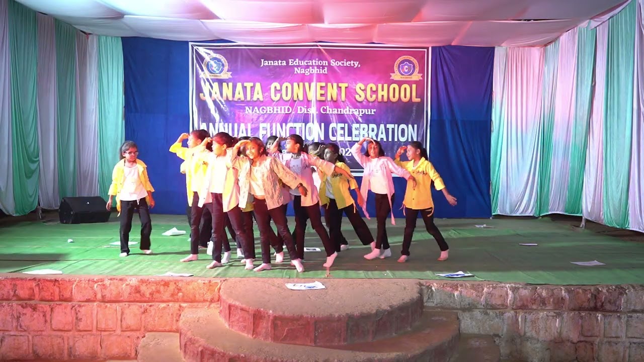 4th Std Girls group Dance