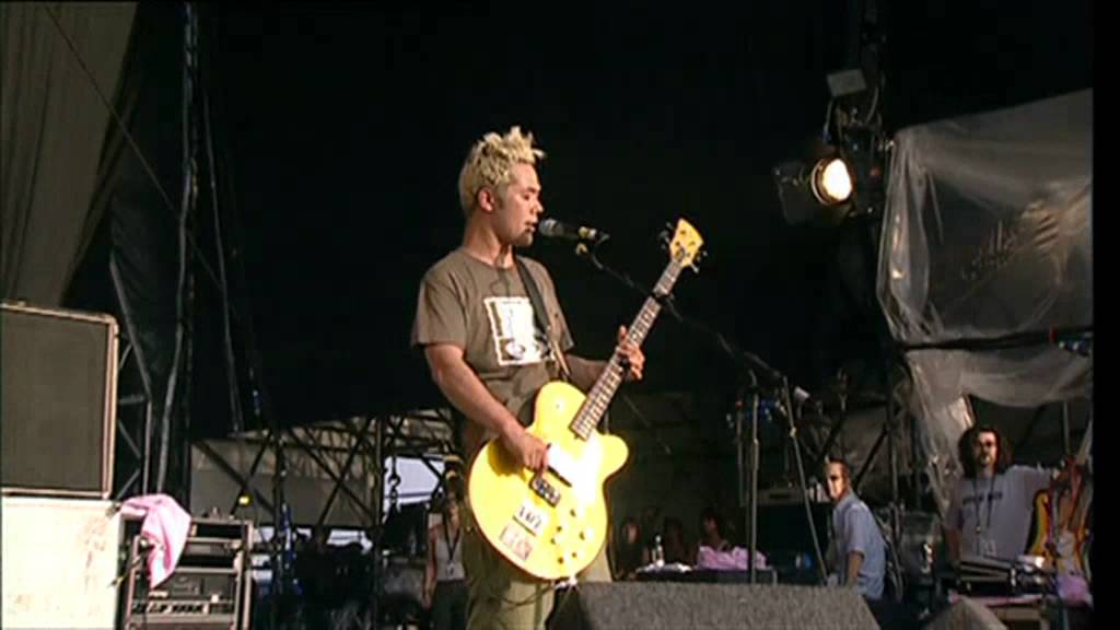 Feeder - Buck Rogers (Live at the Reading Festival 2001)