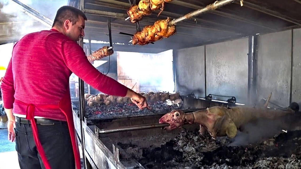 🇧🇦 Roasted lamb (janjetina) | streets of Travnik | Bosnia & Herzegovina | vE 28