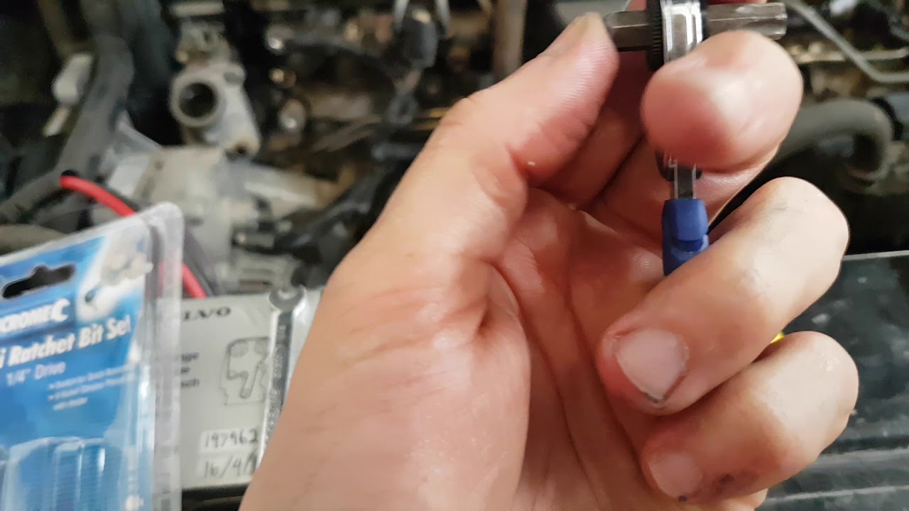 2010 Volvo XC90 D5 thermostat housing removal trick