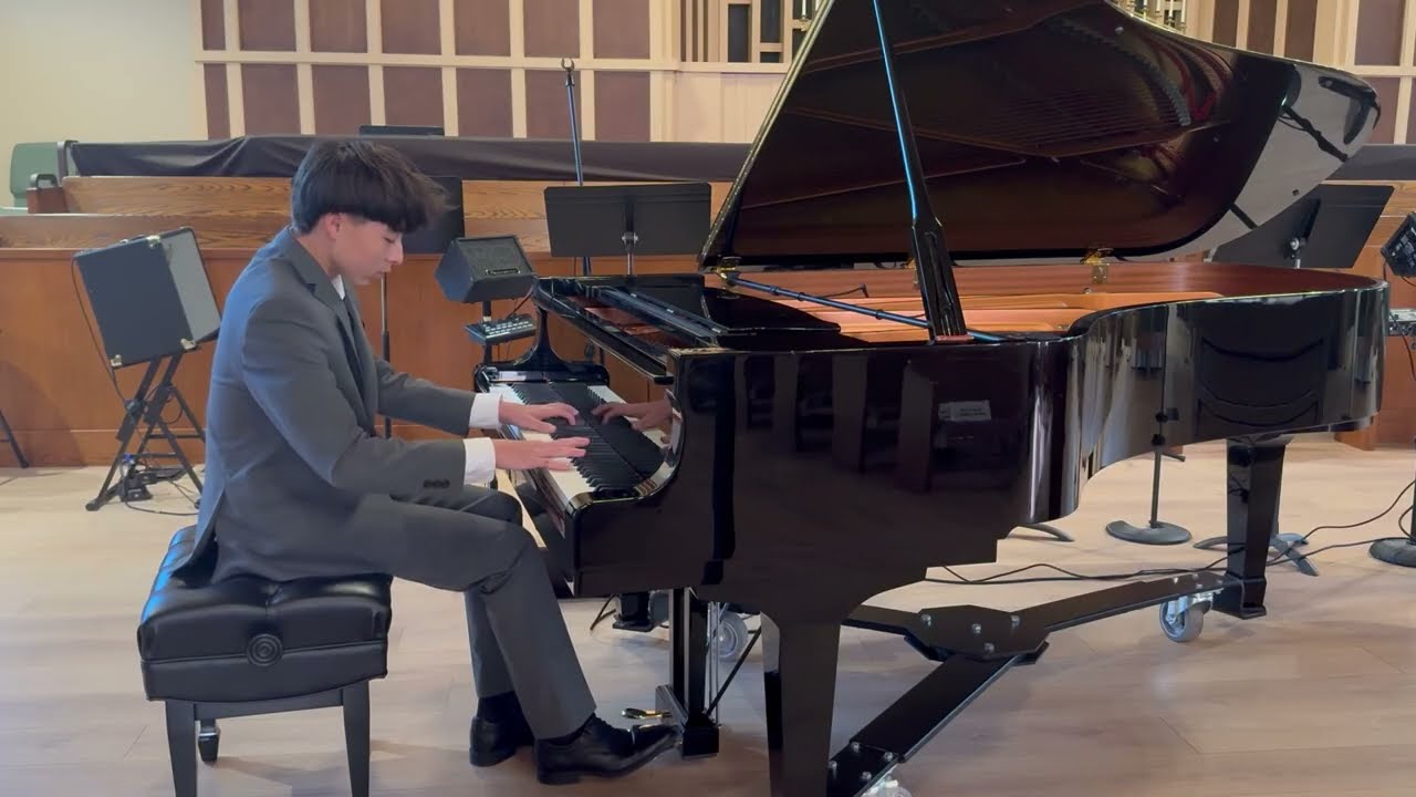 Fantaisie - Impromptu in C# Minor, Opus post. 66, by Frédéric Chopin, performed by Alexander Francis