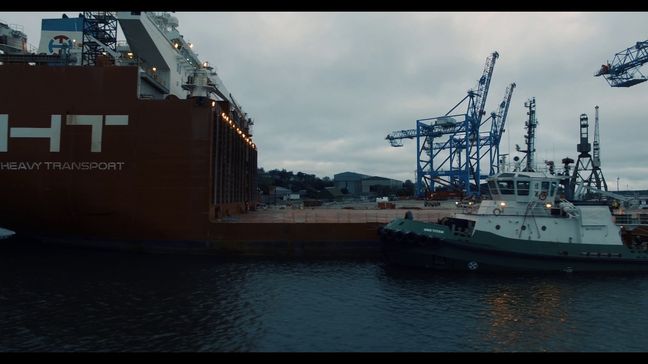 4K - OHT  Albatross loading 3x 1,000 tonne cranes in the Cork Harbour