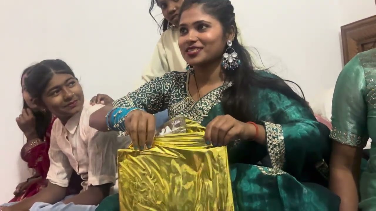 aaj mama ke ghar per reception tha 🥰