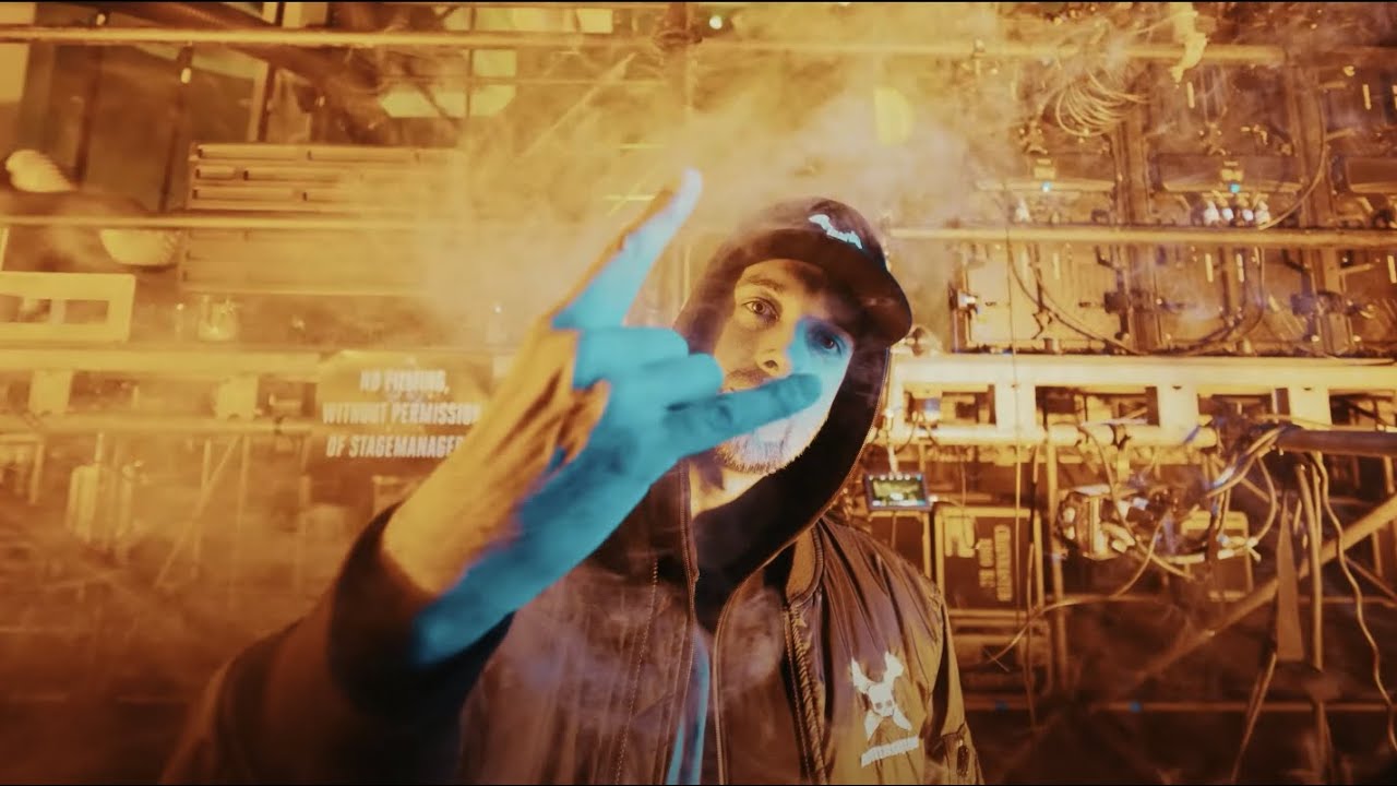 N-Vitral - The MOH Monster Mashup (Official Videoclip)