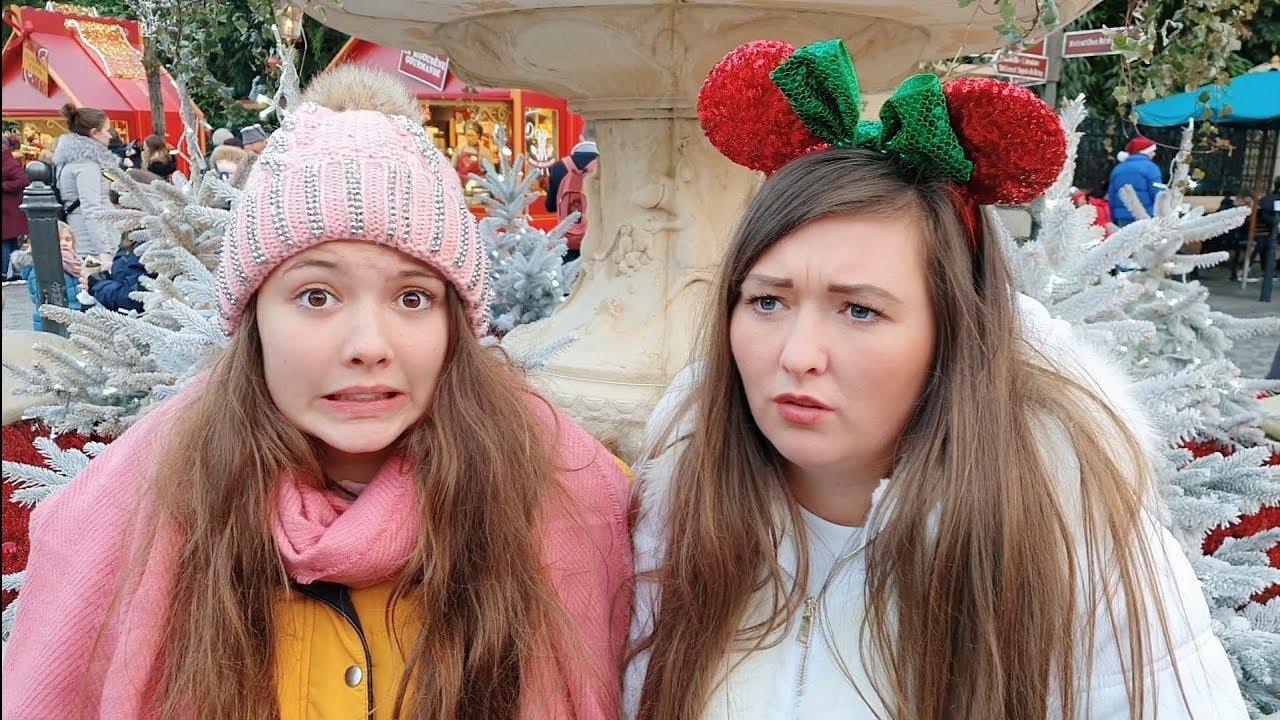 HOW WE GET AWAY WITH TAKING OUR GIRLS OUT OF SCHOOL TO TRAVEL! VLOGMAS DAY 3