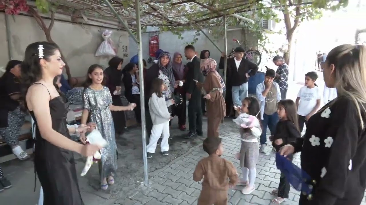 MARAŞ ERDİNÇİN OGLUNUN DÜGÜN GELİN SAHNESİ