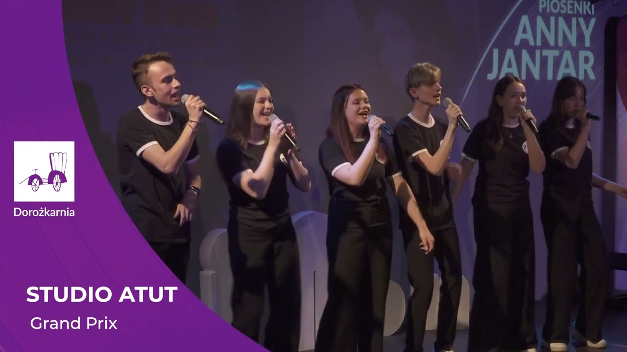 2023 zesp&oacute;ł wokalny Studio ATUT laureaci GRAD PRIX festiwalu MIT TON 2023 Piosenki Anny Jantar