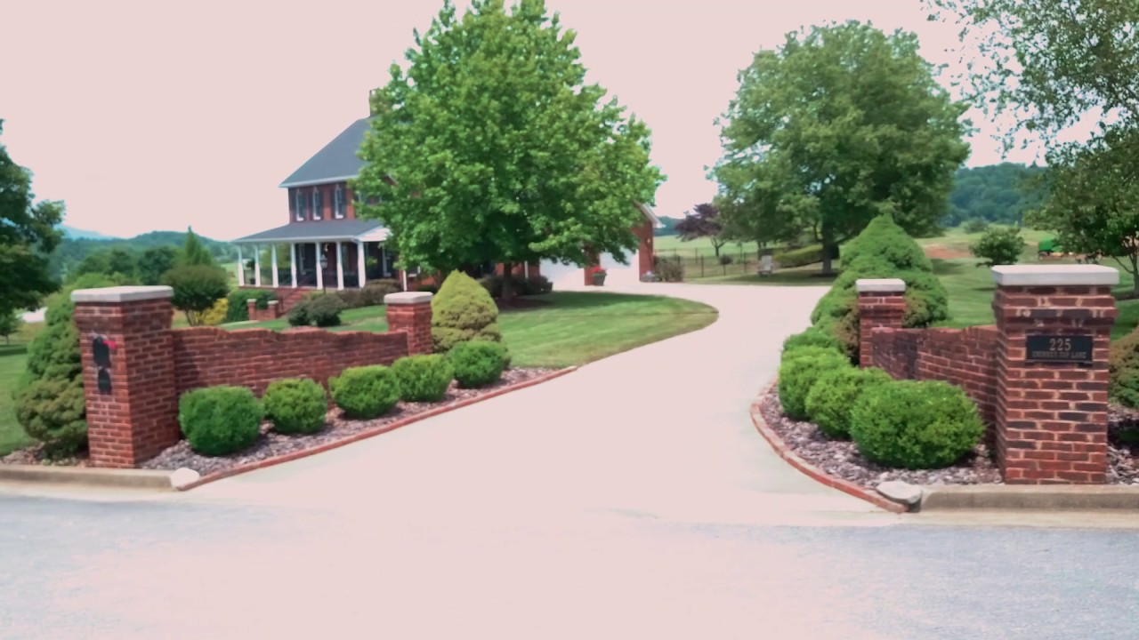225 Chimney Top Ln Chuckey, TN