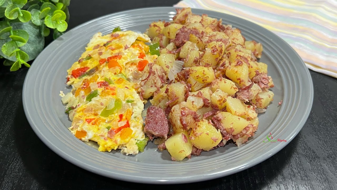 This Simple Corned Beef And Potato Breakfast Wins Me Extra Points With Hubby, Corned Beef Hash & Egg