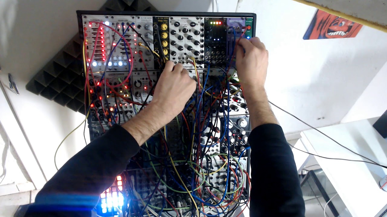 ///5 Minutes of Eurorack  Modular Synth Techno Jam