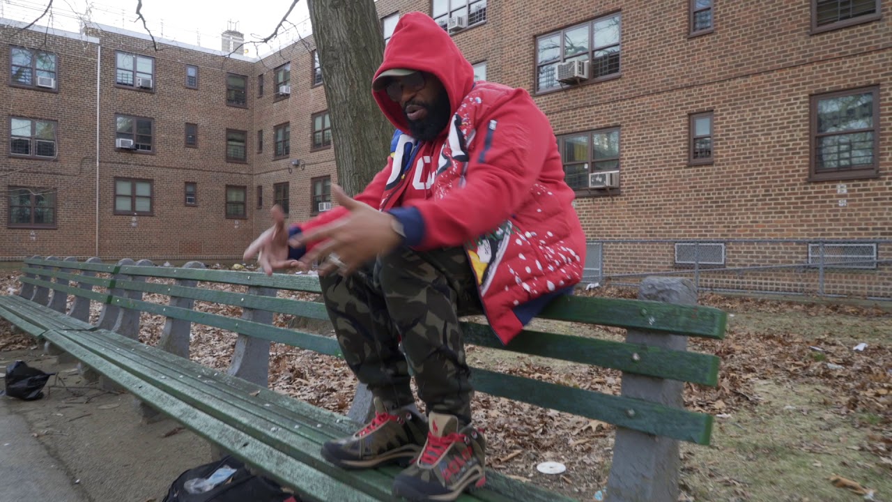 D.V. ALIAS KHRYST 